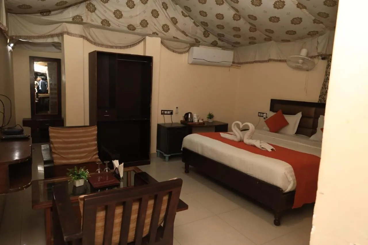 Rambagh Retreat By Park Tree Hotel Udaipur 0*,